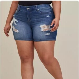 Torrid 5 Inch Bombshell Premium Stretch High-Rise Short